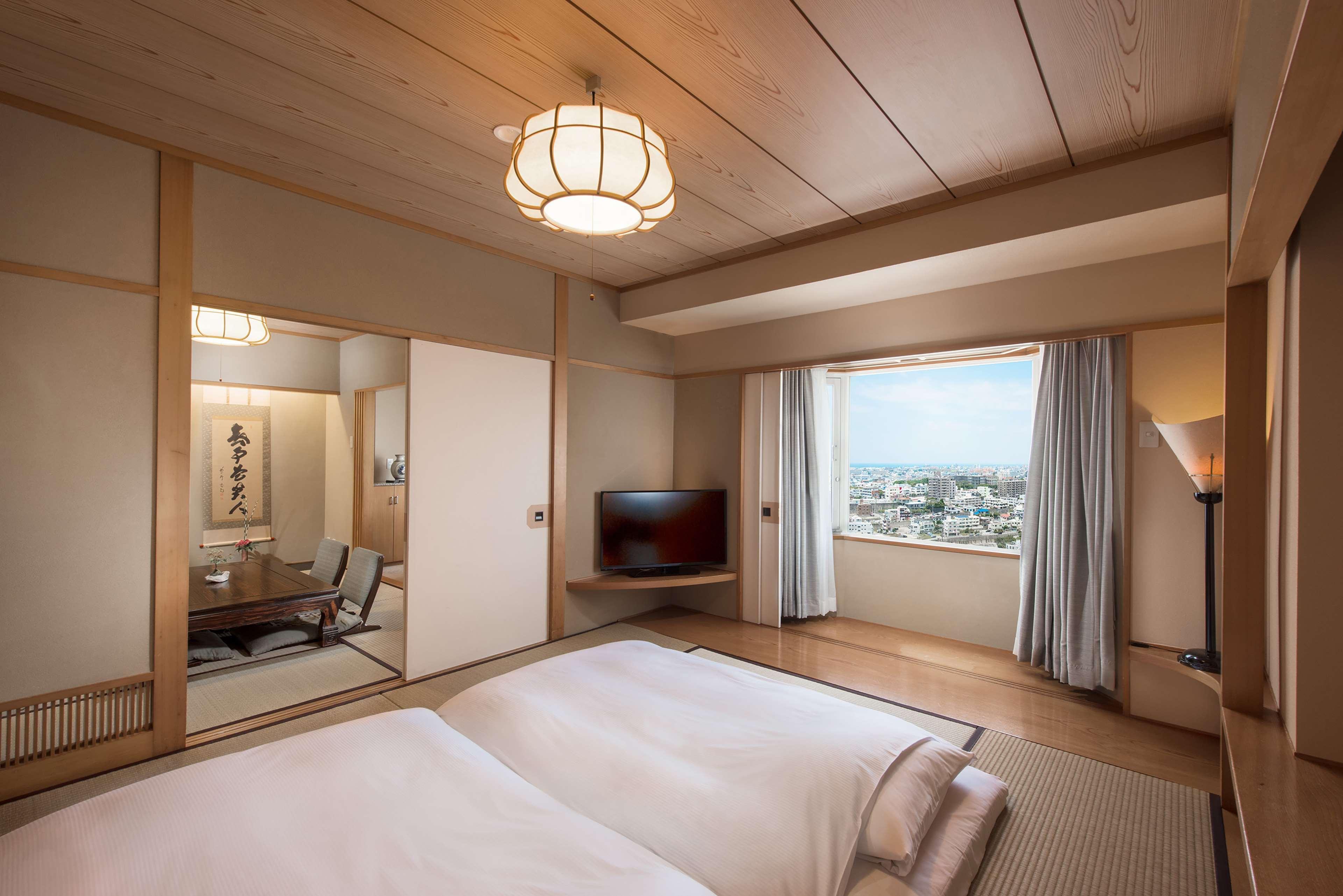 Doubletree By Hilton Naha Shuri Castle Zewnętrze zdjęcie