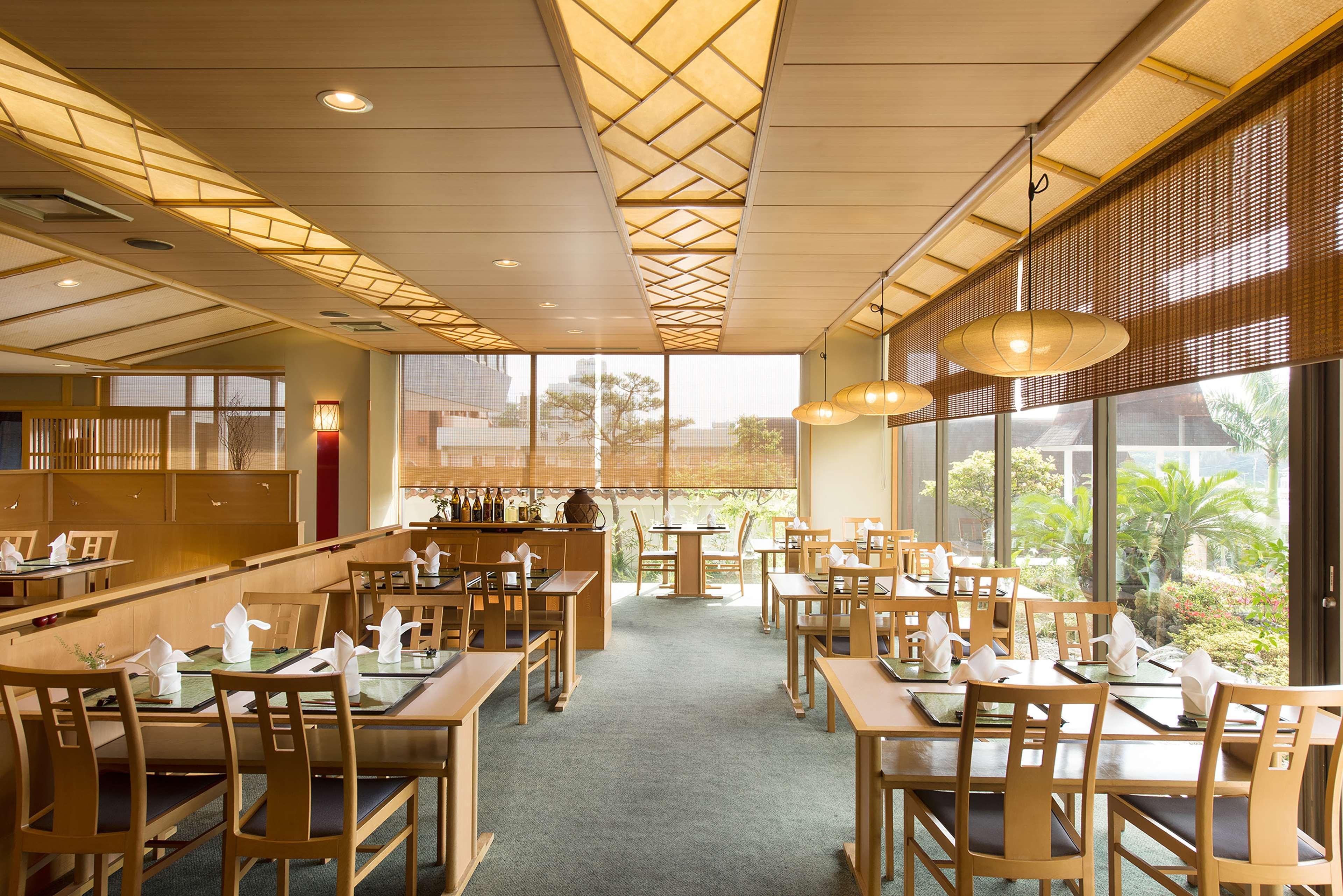 Doubletree By Hilton Naha Shuri Castle Zewnętrze zdjęcie