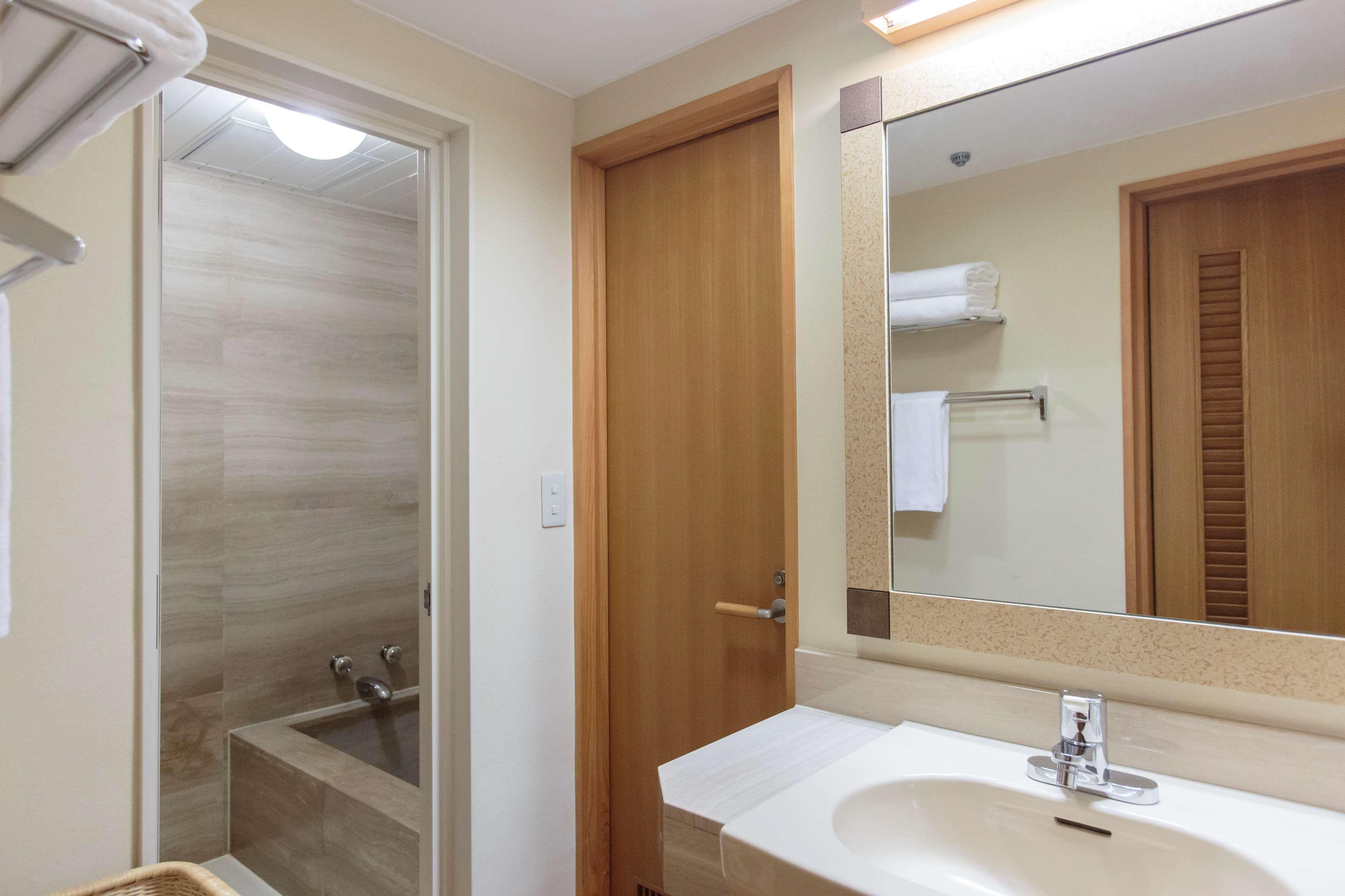 Doubletree By Hilton Naha Shuri Castle Zewnętrze zdjęcie